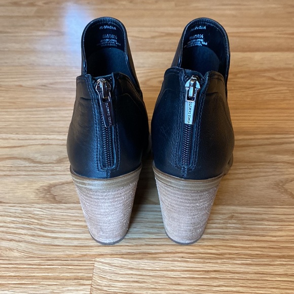 Vince Camuto Black Leather booties - Picture 3 of 5